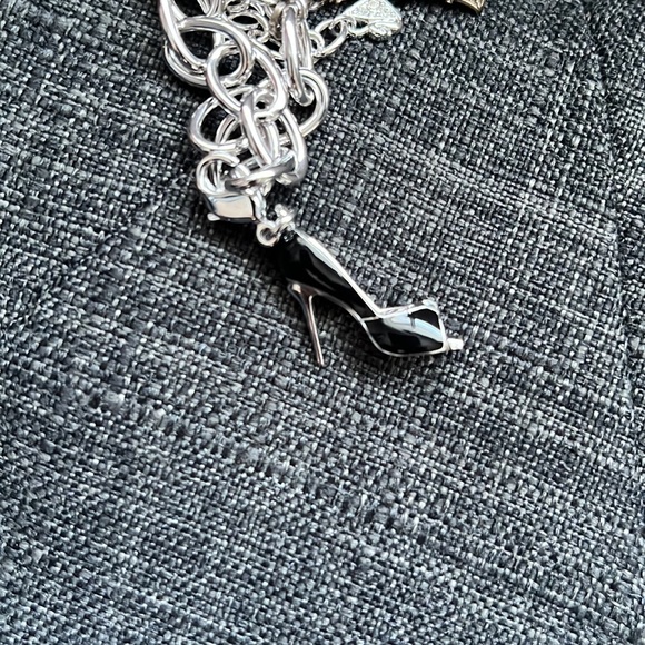 Adorable Parisian charm bracelet - Picture 5 of 6